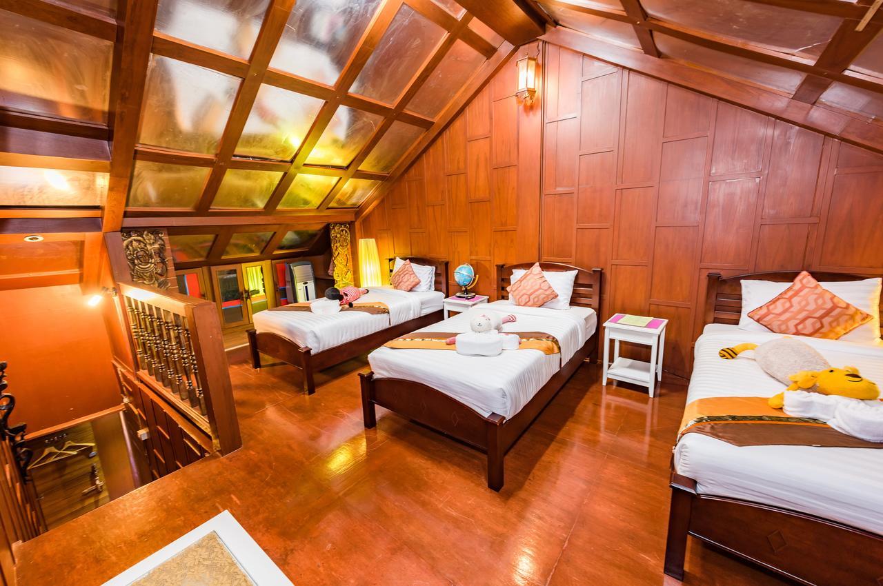 Baan Ratchapruek Villa Phuket Exterior photo