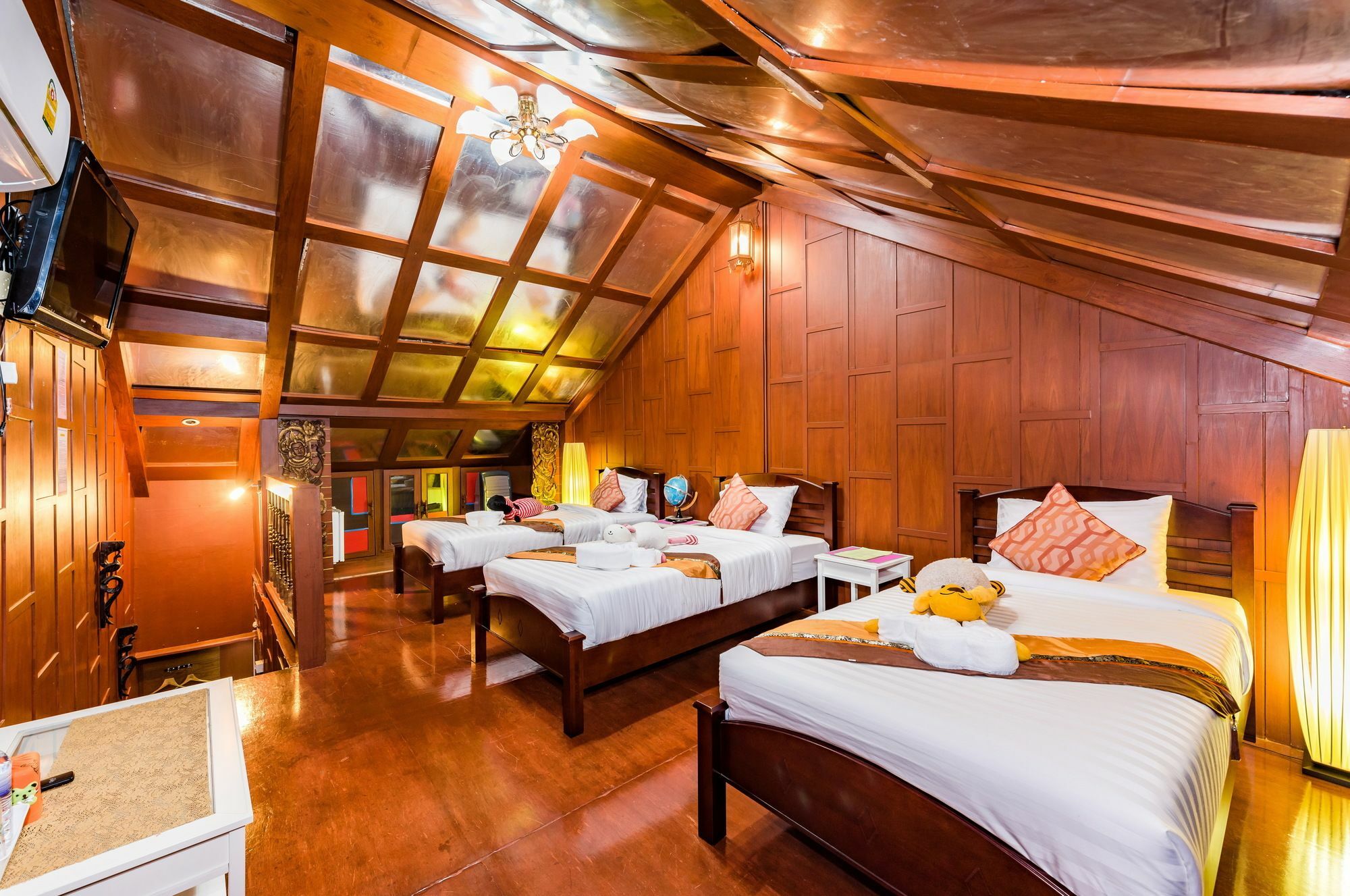 Baan Ratchapruek Villa Phuket Exterior photo
